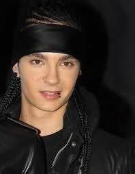 Meserii - actor xxx prof manechin de lenjerie intima - Tom Kaulitz