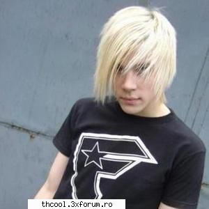 Staff - Andreas.hmmm... intra la cafenea:)) - Tokio Hotel
